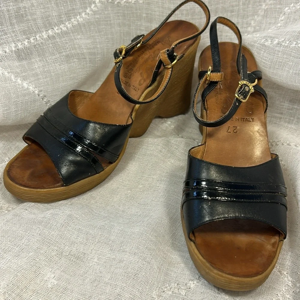 Famolare made in Italy leather wedge sandals